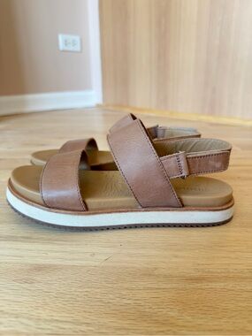 Nisolo Brown Leather Double-Strap Platform Sandals